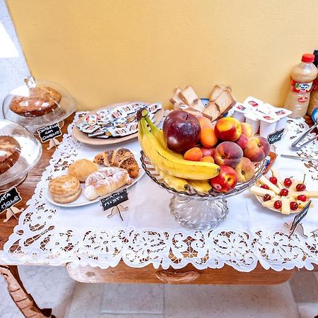 B&B Bone Novelle Dimora Storica Palazzo Zuzi LʼAquila Zewnętrze zdjęcie