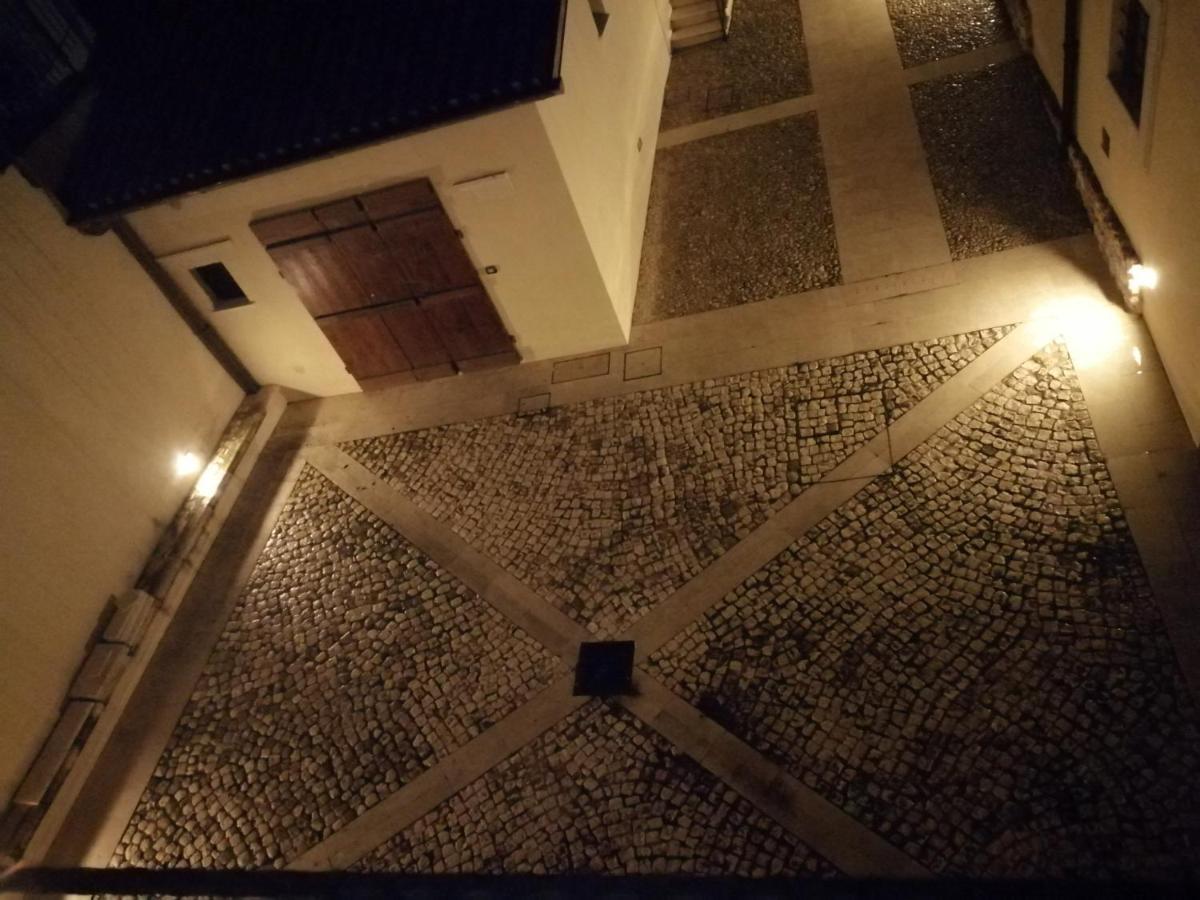 B&B Bone Novelle Dimora Storica Palazzo Zuzi LʼAquila Zewnętrze zdjęcie