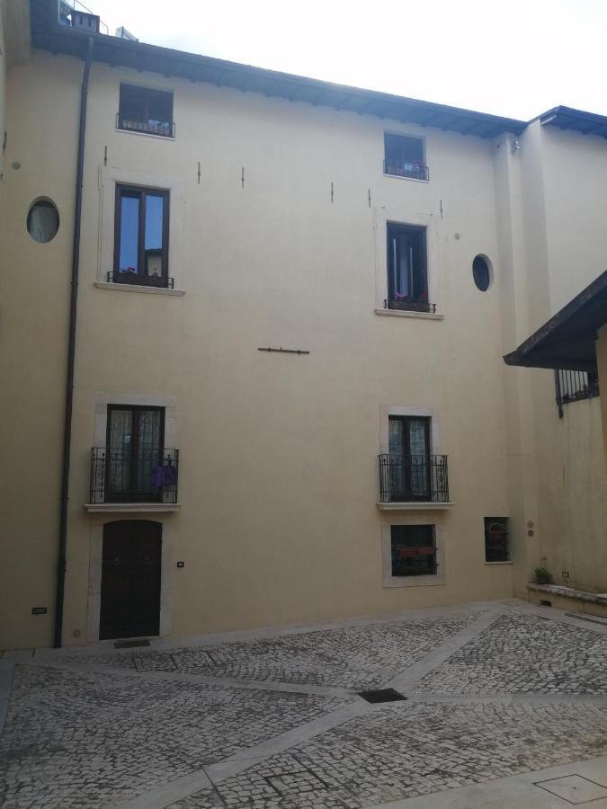 B&B Bone Novelle Dimora Storica Palazzo Zuzi LʼAquila Zewnętrze zdjęcie